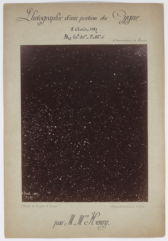 Photographie d’une portion du Cygne [8 août 1887] par MM. Henry. AD = 20h 50m, P = 52° 0’. Durée de la pose 2 heures, agrandissement 2 fois (titre original) / [2 images]