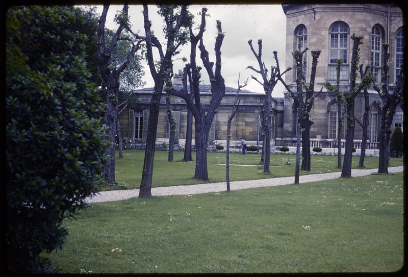 Parc de l'Observatoire de Paris (titre forgé) / [8 images]