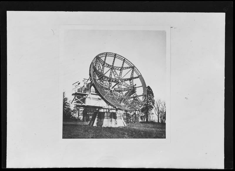 Radiotélescope de l'Observatoire de Meudon (titre forgé)