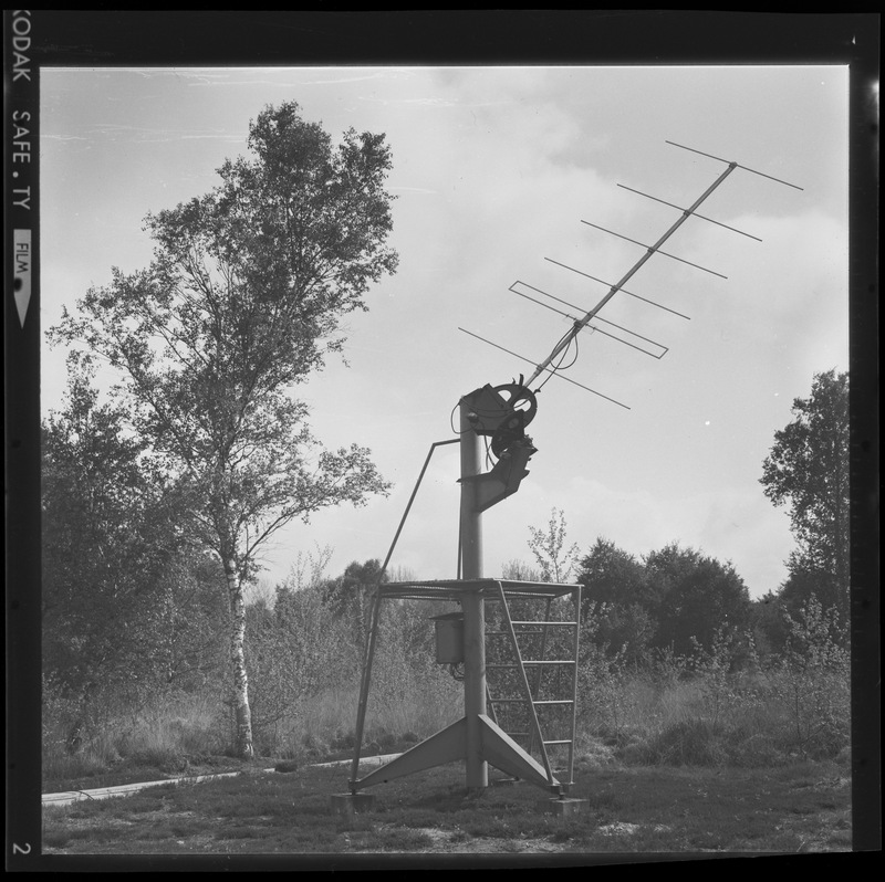 Antenne de l'expérience STEREO - Station de Radioastronomie de Nançay (titre forgé)