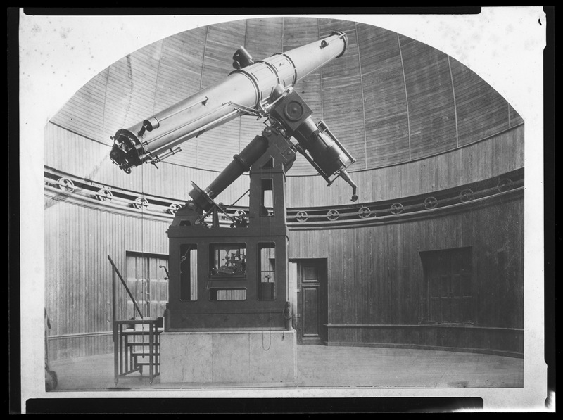 Observatoire de Nice en construction - intérieur de la coupole, petit équatorial [Juillet 1882-Avril 1885] (titre forgé)