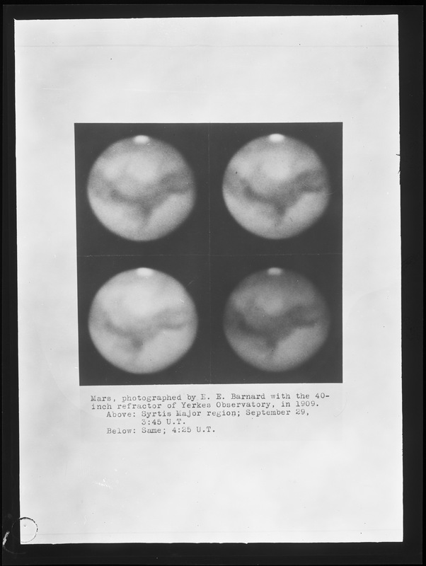 MARS. 1909. Télescope 40 pouces. Observatoire Yerkes. Haut : région Syrtis Major - 29 septembre - 3h45 - T.U bas : même région - 4h25 - T.U (titre forgé)