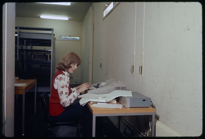 Terminal des thèses ? -Bibliothèque de l'Observatoire de Meudon (titre forgé)