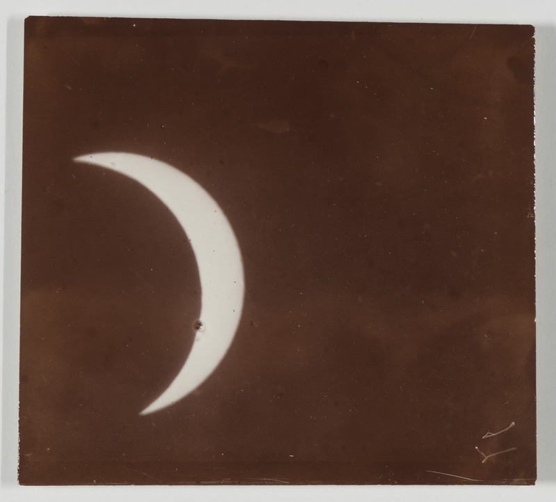 Phases de l’éclipse du 30 août 1905 [mission Andoyer] (titre forgé)