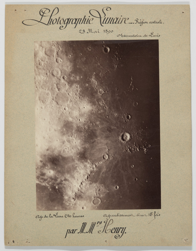 Photographie lunaire, par MM. Henry. Région centrale, 28 mai 1890, âge de la lune 240 heures, agrandissement direct 15 fois (titre original)