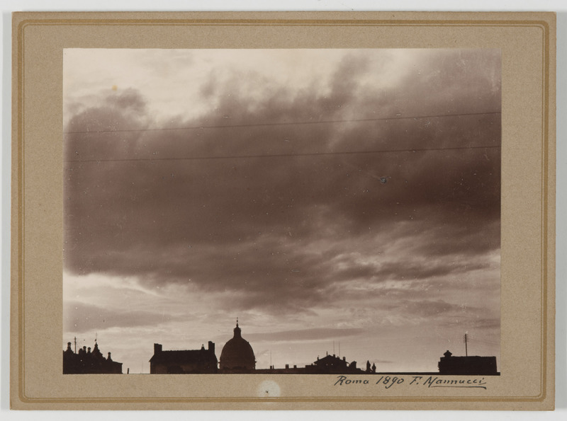 Photographies de nuages, par Federico Manucci (titre forgé), Roma 1890. F.Manucci (titre original)