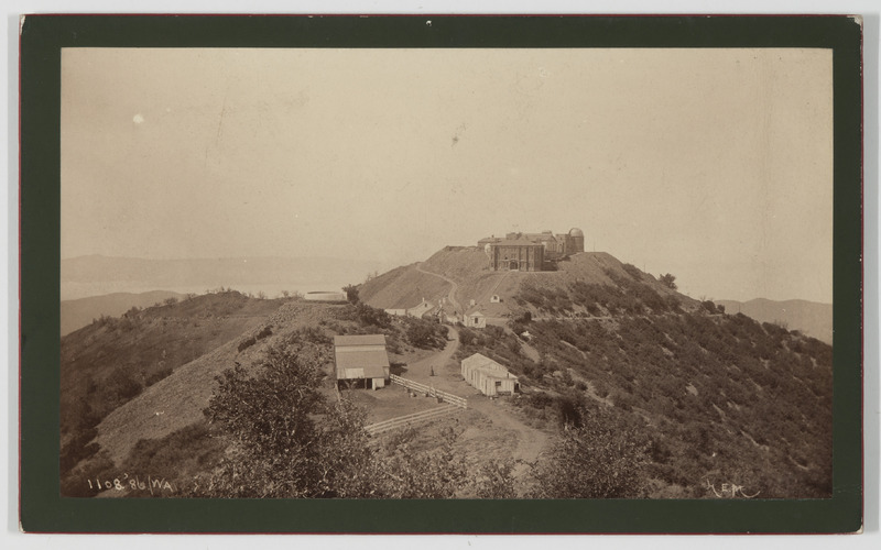 Observatoire de Lick au Mont Hamilton (titre forgé)