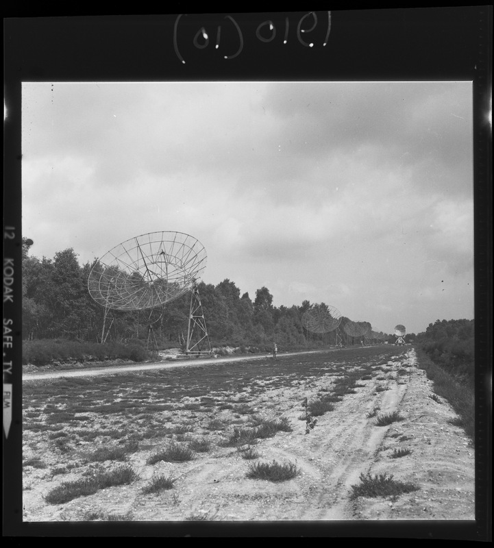 La branche Nord-Sud de l'interféromètre solaire métrique - Station de Radioastronomie de Nançay (titre forgé)