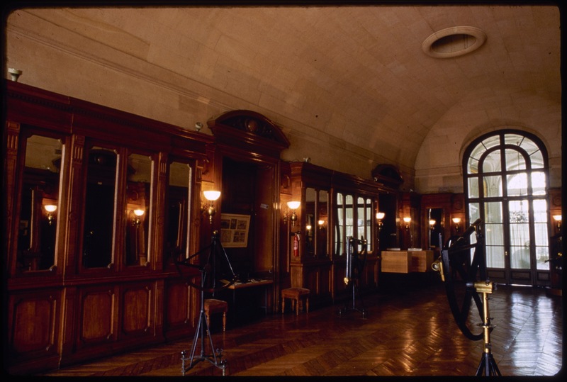 Grande Galerie (Musée), quarts de cercle - Observatoire de Paris, batiment Perrault (titre forgé)