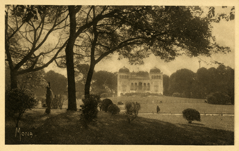 Paris. Au parc Montsouris, l'Observatoire. (titre original)