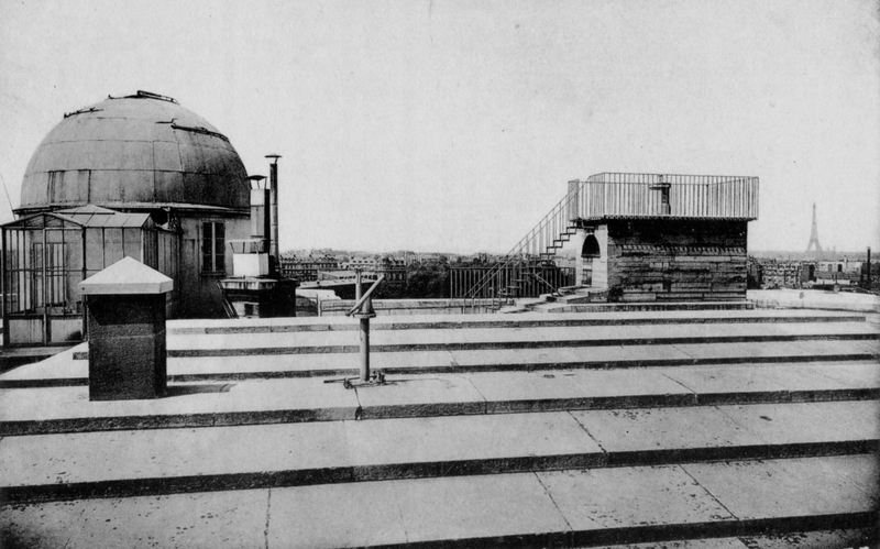 Observatoire de Paris : terrasse supérieure. Coupole de l’ouest (titre original)