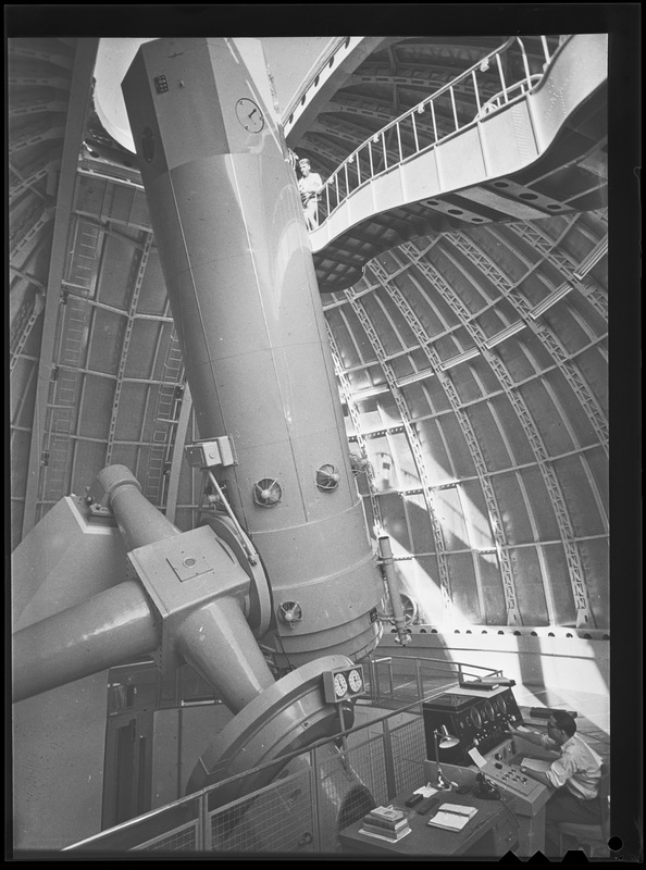 Télescope de 193cm de l'Observatoire de Haute-Provence (titre forgé)