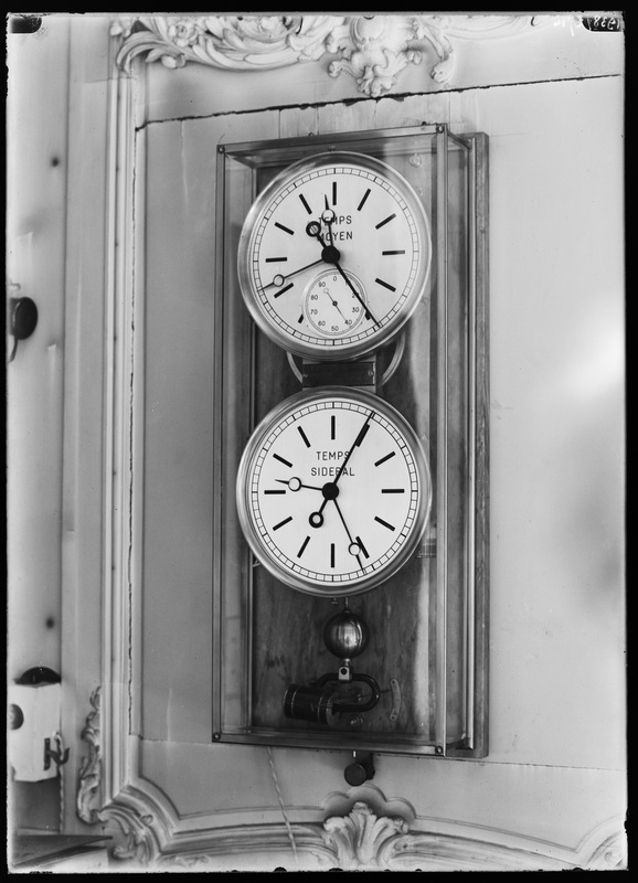 Pendule de temps moyen et de temps sidéral - Système Esclangon à l'Observatoire de Paris (1938 ?) (titre forgé)