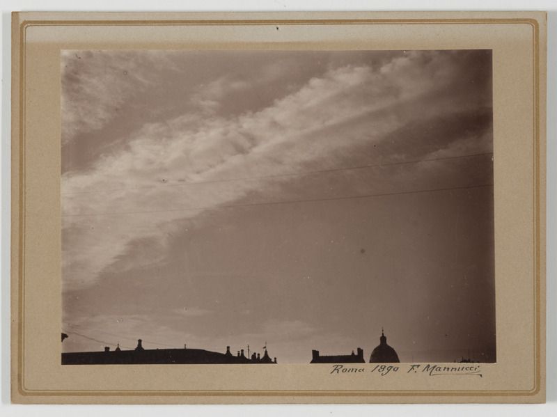 Photographies de nuages, par Federico Manucci (titre forgé), Roma 1890. F.Manucci (titre original)