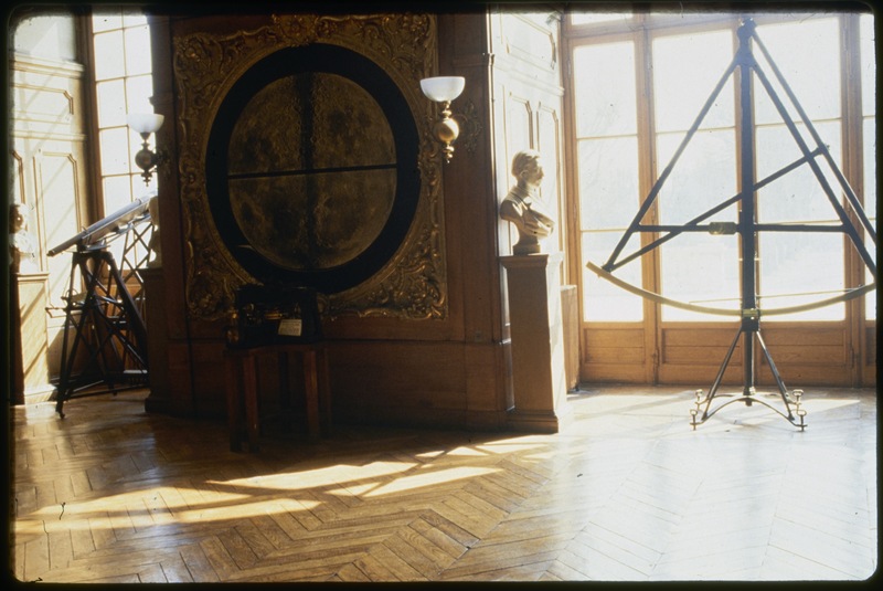 Observatoire de Paris, batiment Perrault - Grande Galerie (Musée). Sextant de La Caille. Carte de la Lune (19e s) (titre forgé)