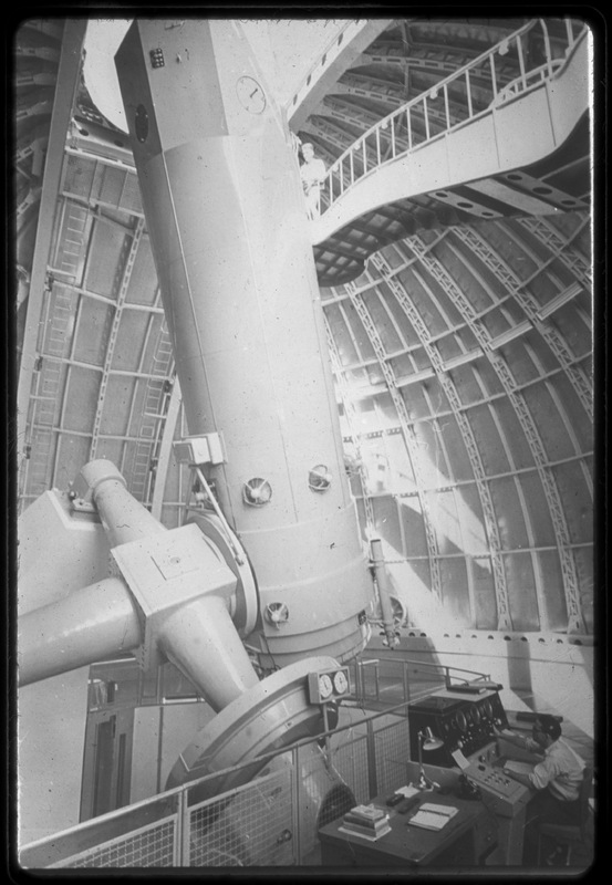 Télescope de 193 cm - Observatoire de Haute-Provence (titre forgé)