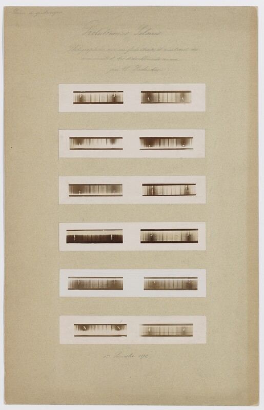 Protubérances solaires, photographiées avec un fente étroite et montrant des dédoublements curieux, par H. Deslandres (titre original)