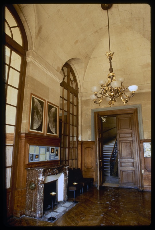 Observatoire de Paris, batiment Perrault - Antichambre (titre forgé)