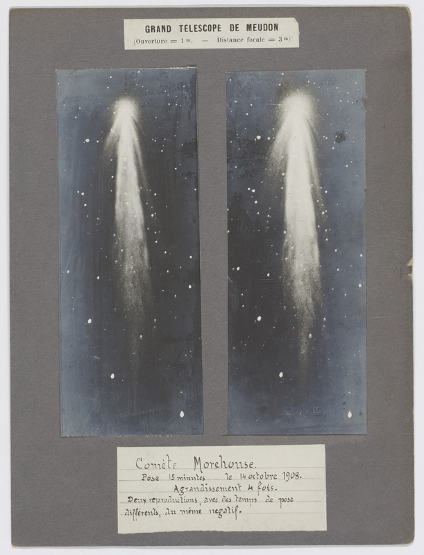 Comète Morehouse. Grand Télescope de Meudon. Ouverture : 1m,- Distance focale=3m. Pose 15 minutes, le 14 octobre 1908. Agrandissement 4 fois. 2 reproductions avec des temps de pose différents, du même négatif. (titre forgé)