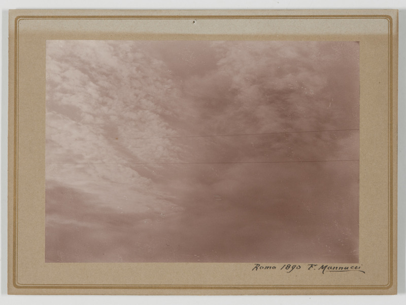 Photographies de nuages, par Federico Manucci (titre forgé), Roma 1890. F.Manucci (titre original)