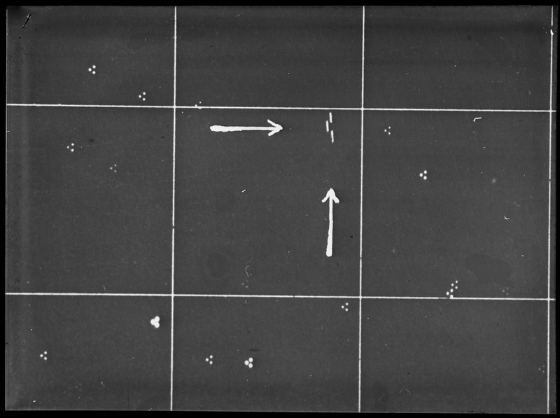 Petite planète ; portion agrandie d'un cliché de la Carte du Ciel (titre forgé)