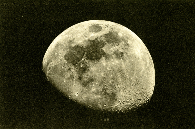 La Lune. Observatoire Flammarion, Juvisy [S.-et O.] (titre original)