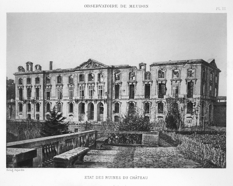 Etat des ruines du château neuf de Meudon après l'incendie de 1871, façade est