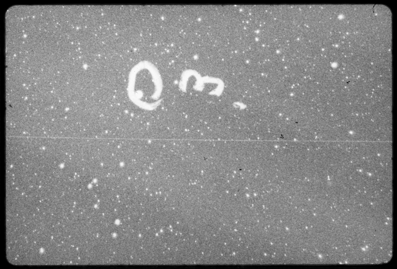 Trace dans le ciel du satellite Delta 1 1961 Explorer IX, magnitude 6,5 - service de M.Muller, Observatoire de Meudon (titre forgé)