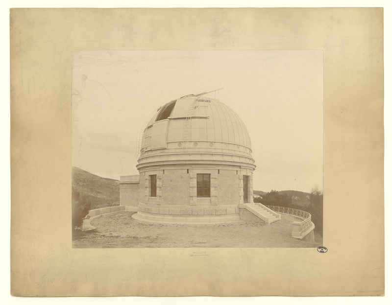 La coupole Charlois de l'Observatoire de Nice (titre forgé)