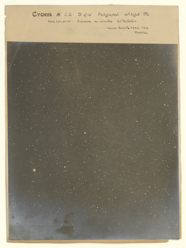 Cygnus, AD 19h 55m, D 37° 45’. Photographed 24th August 1886, exposure 60 minutes, 20’’ Reflector (titre original)