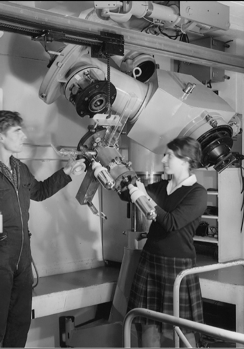 Installation de la caméra électrostatique derrière le spectrographe du télescope de 193cm de l'observatoire de Haute-Provence