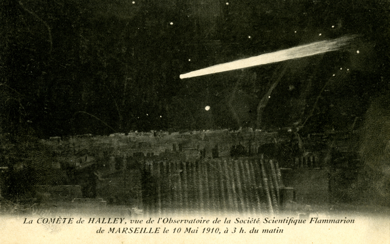 La comète de Halley, vue de l’Observatoire de la Société Scientifique Flammarion de Marseille le 10 mai 1910, à 3h. du matin. (titre original)