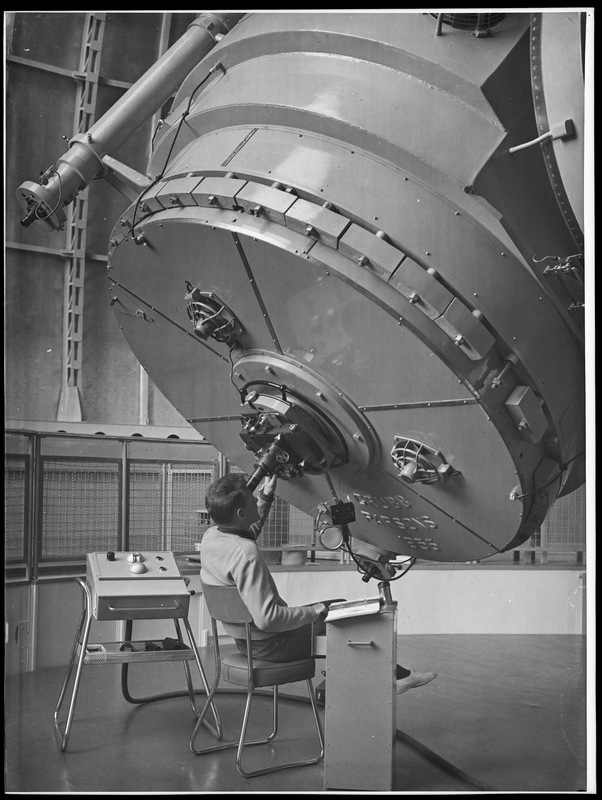 Télescope de 193cm. Observateur Leblondet - Observatoire de Haute-Provence (titre forgé)