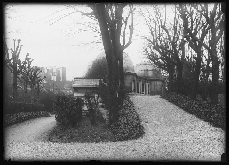 Le pavillon de la Carte du Ciel, côté Est, le 13 mars 1934 - Observatoire de Paris (titre forgé)